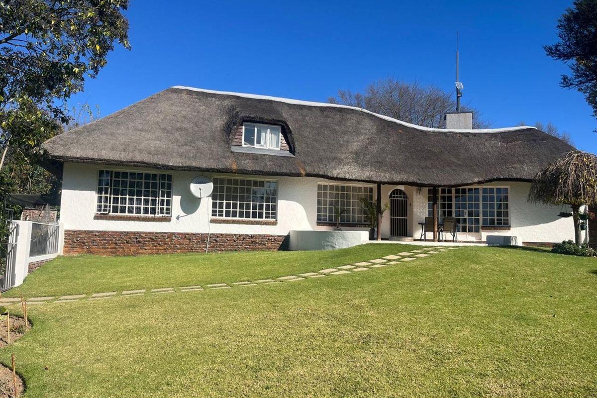 House For Sale in Volksrust Central - Photo 4