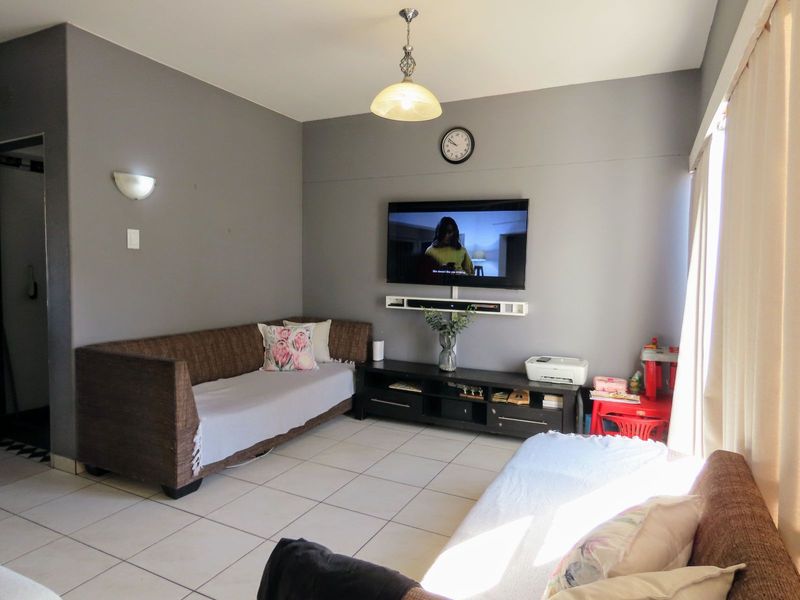 Apartment For Sale in Potchefstroom Central - Photo 9