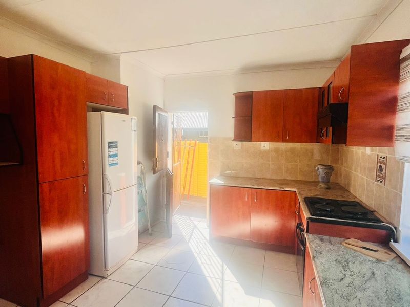 House For Sale in Reefhaven - Photo 6