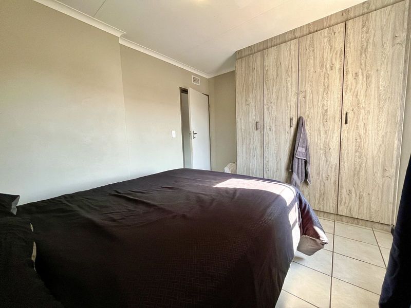 Apartment For Sale in Heuweloord - Photo 7