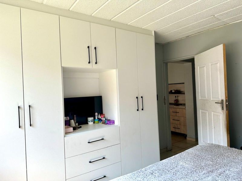 Apartment For Sale in Kempton Park Central - Photo 8