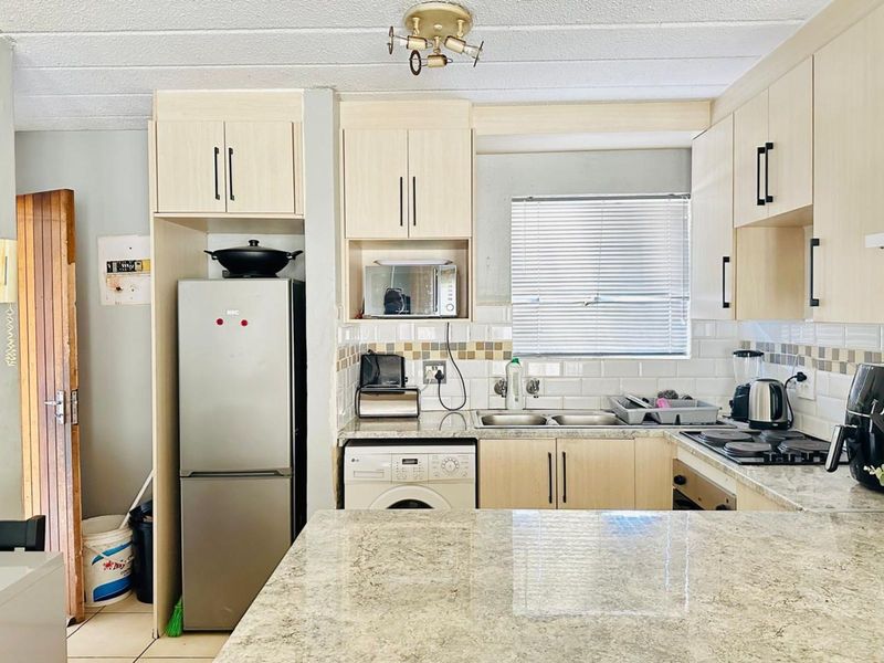 Apartment For Sale in Kempton Park Central - Photo 3