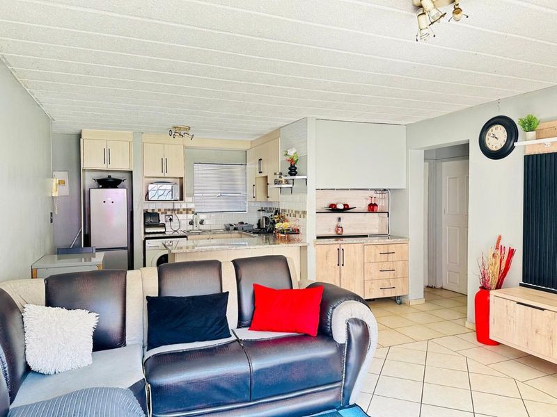 Apartment For Sale in Kempton Park Central - Photo 5