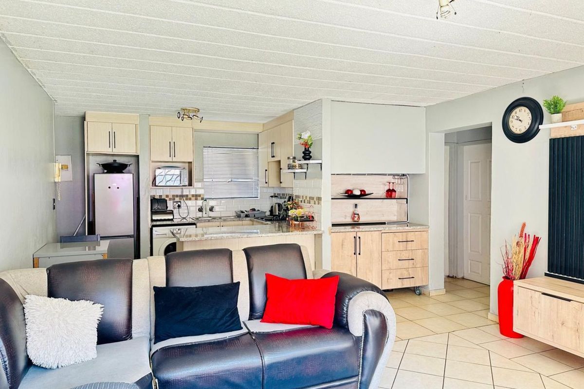 Apartment For Sale in Kempton Park Central - Photo 5