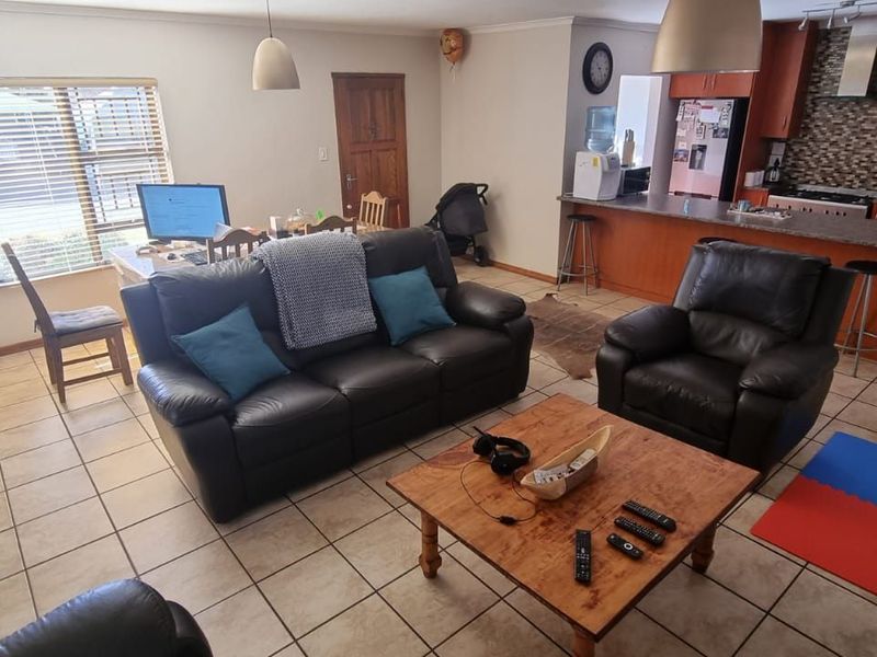 Townhouse For Sale in Kuruman Central - Photo 3