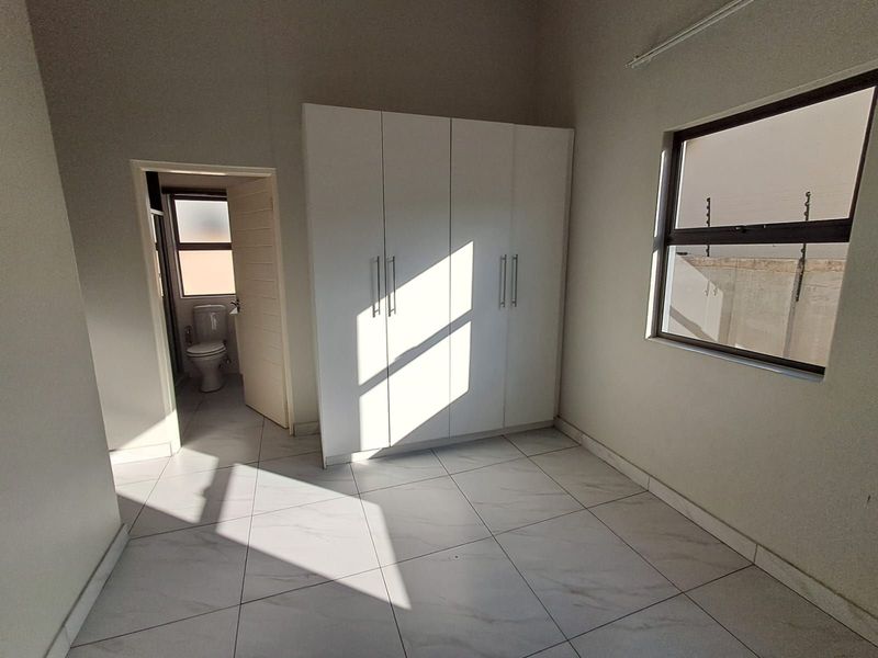 House For Sale in Montana - Photo 10