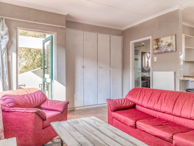 Apartment For Sale in Northwold - Photo 5