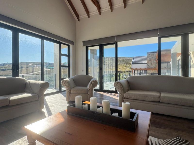 House For Sale in Outeniquasbosch - Photo 6