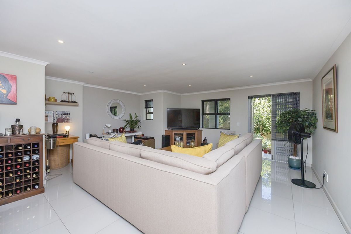 Apartment For Sale in Rondebosch - Photo 3
