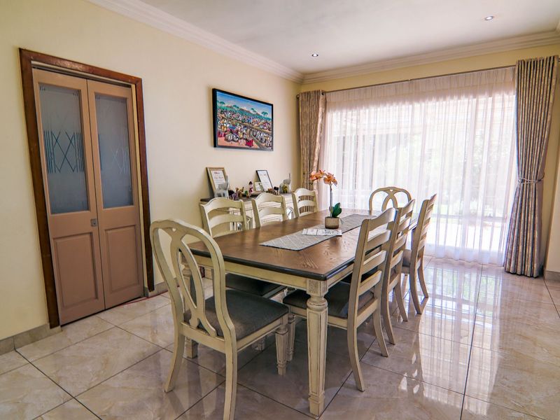 House For Sale in Wierda Park - Photo 3