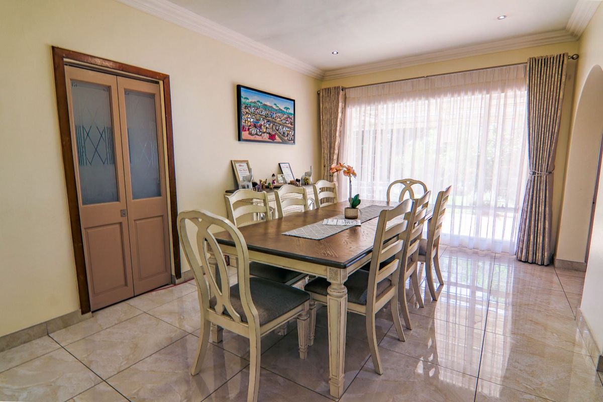 House For Sale in Wierda Park - Photo 3