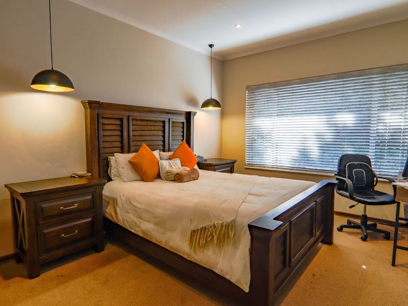 House For Sale in Wierda Park - Photo 9