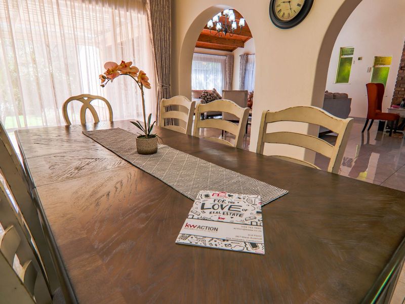 House For Sale in Wierda Park - Photo 4