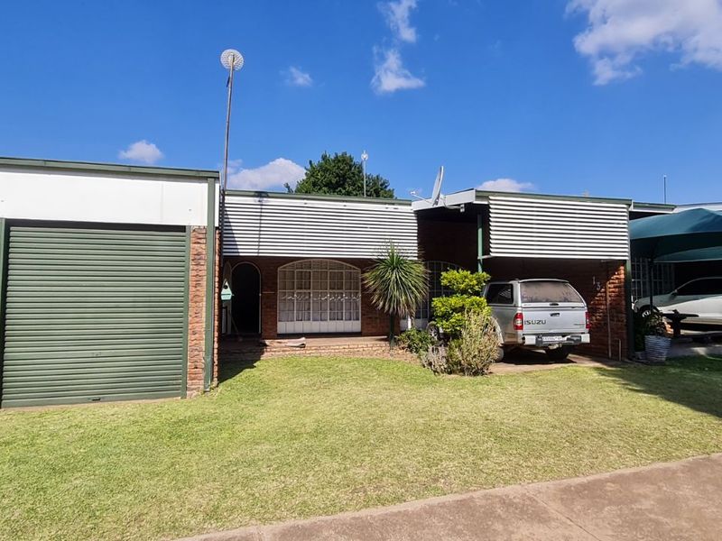 House For Sale in Modimolle Central - Photo 5