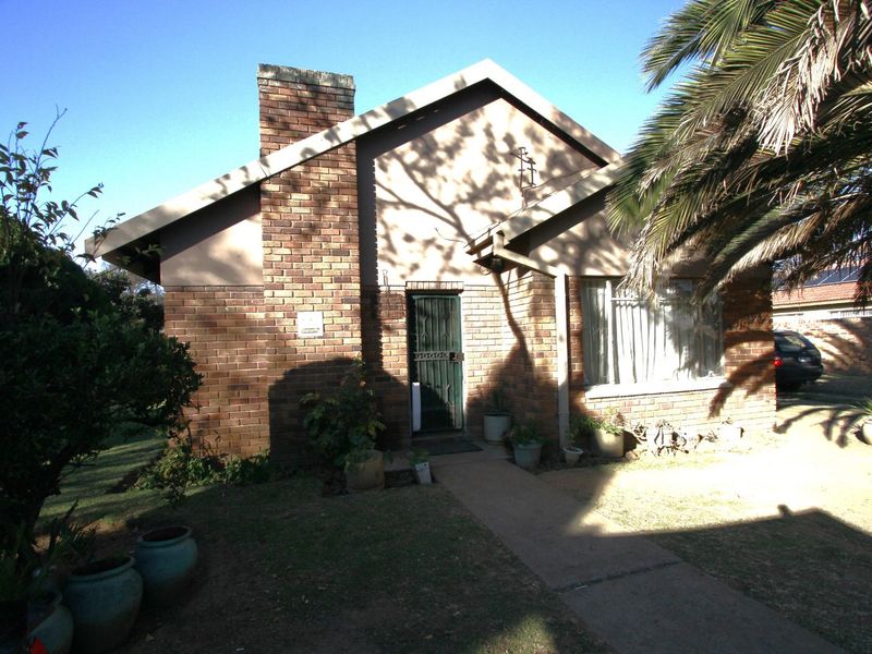 House For Sale in Ermelo Central - Photo 3
