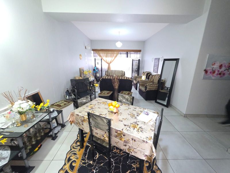 Apartment For Sale in Kimberley Central - Photo 5