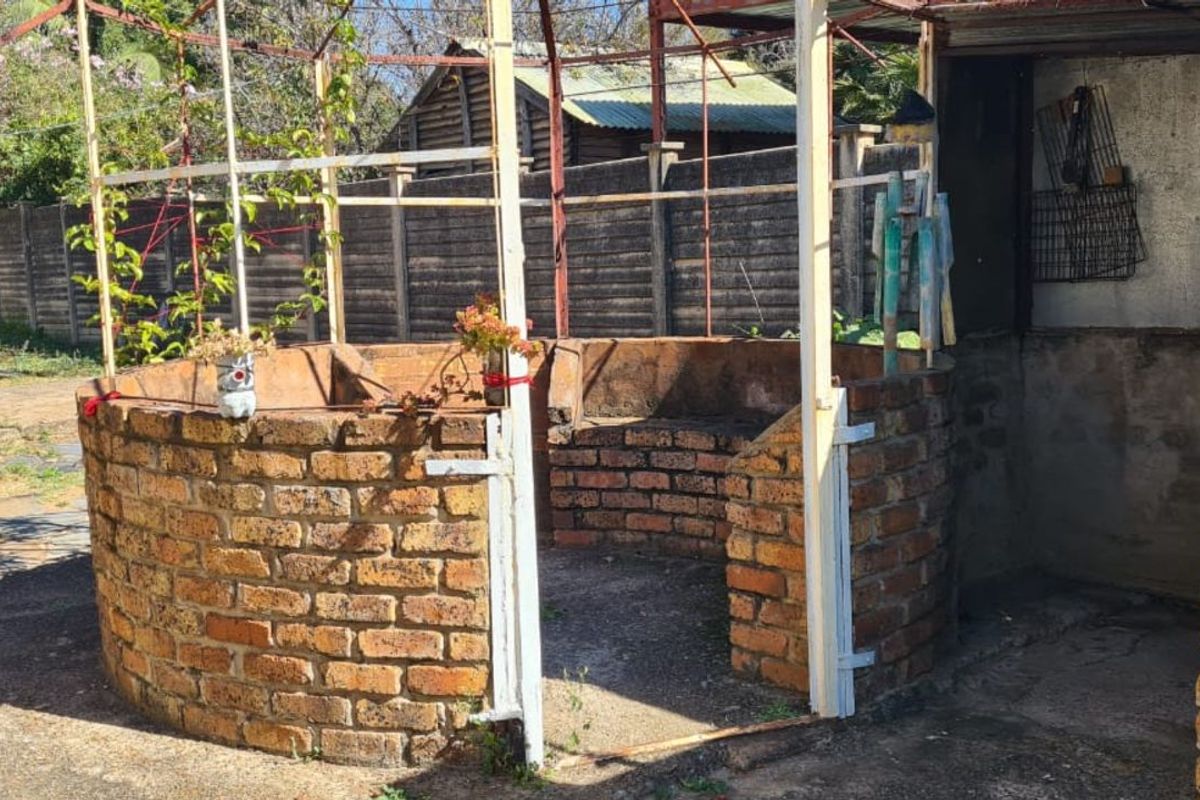 House For Sale in Rayton Central - Photo 4