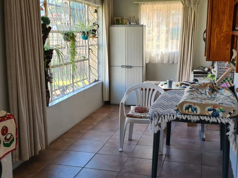 House For Sale in Rayton Central - Photo 7