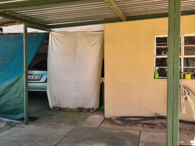 House For Sale in Rayton Central - Photo 2