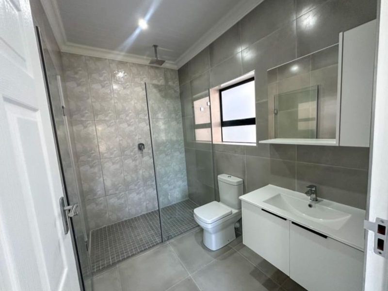 House For Sale in Dana Bay - Photo 6