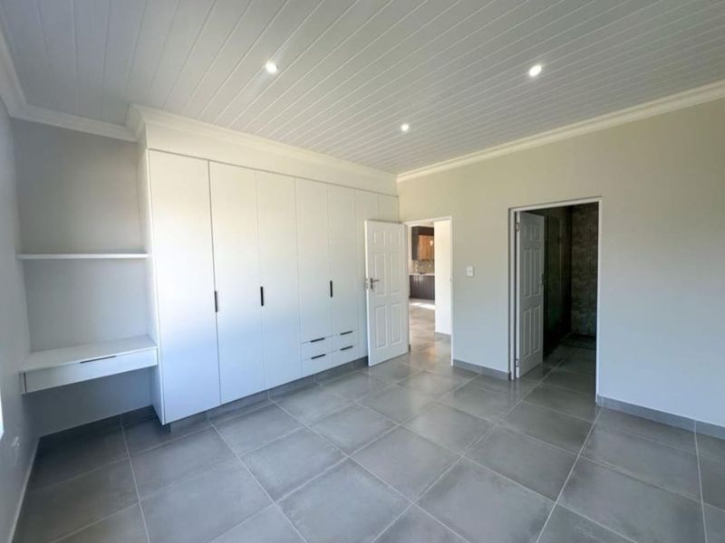 House For Sale in Dana Bay - Photo 10