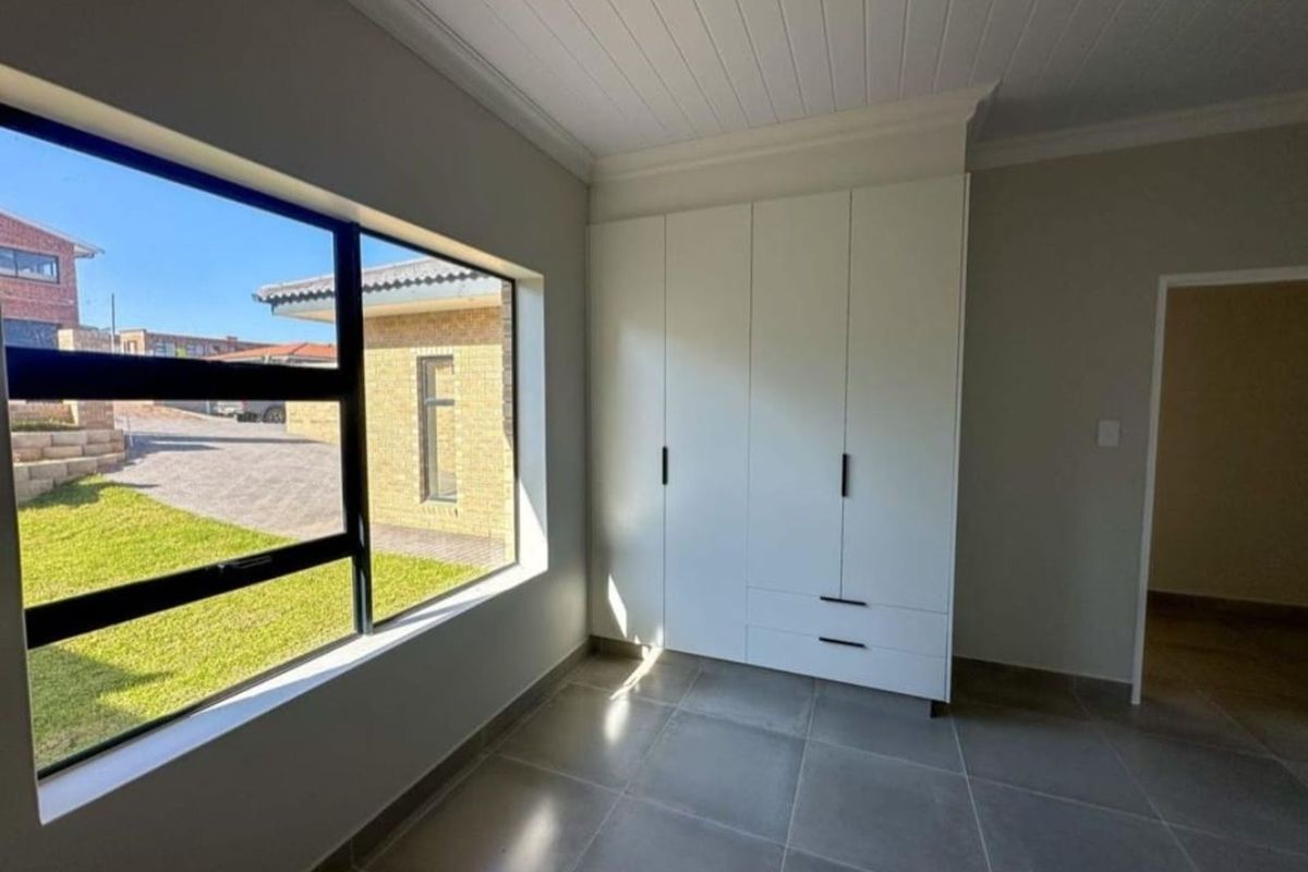 House For Sale in Dana Bay - Photo 4