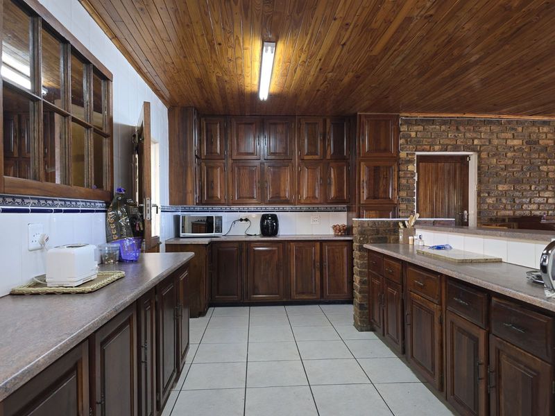 House For Sale in Florauna - Photo 7