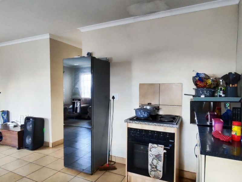 House For Sale in Sky City - Photo 2