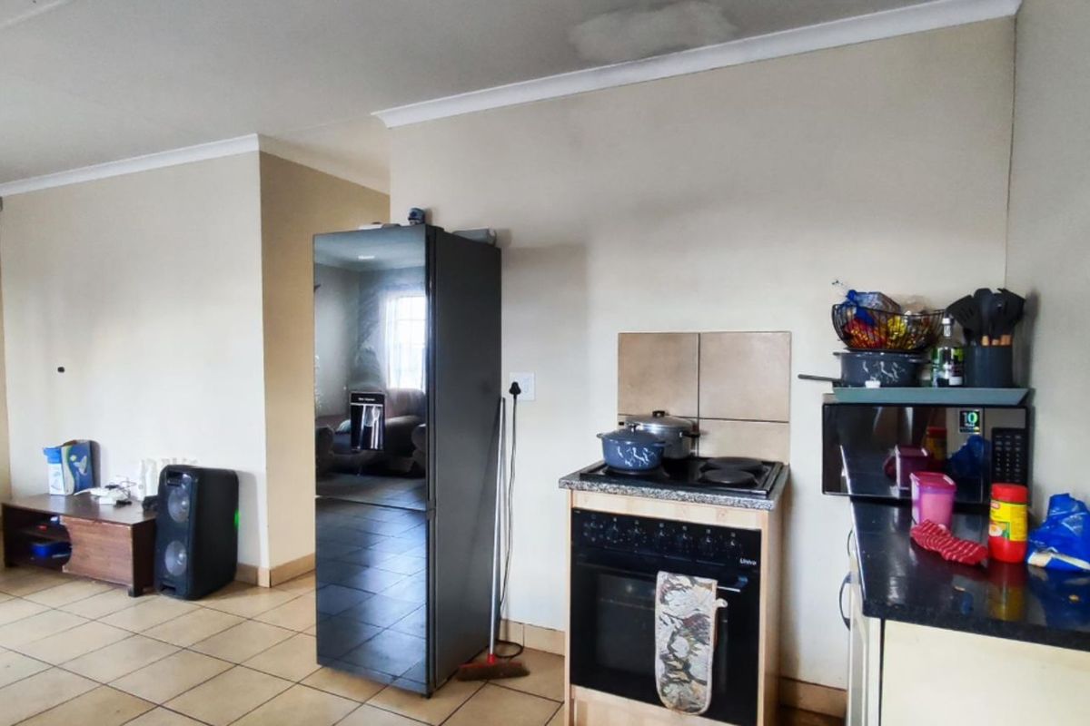 House For Sale in Sky City - Photo 2