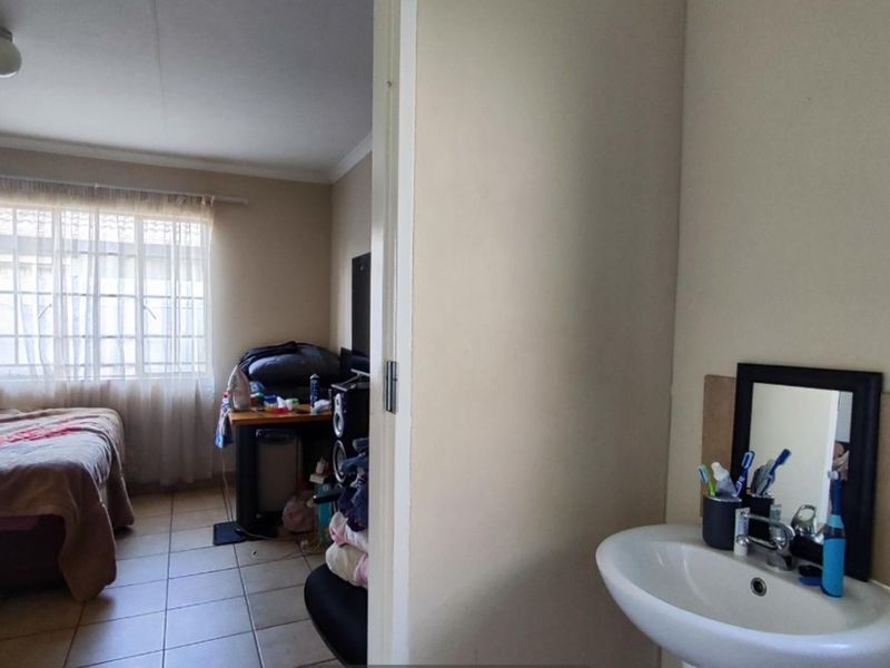 House For Sale in Sky City - Photo 8