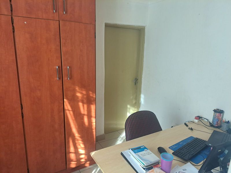 House For Sale in Eersterust - Photo 10