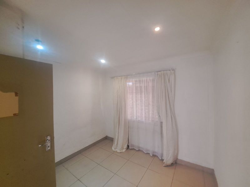 House For Sale in Eersterust - Photo 7