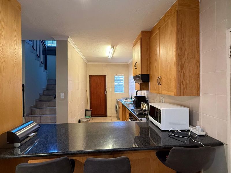 House For Sale in Amberfield Manor - Photo 7