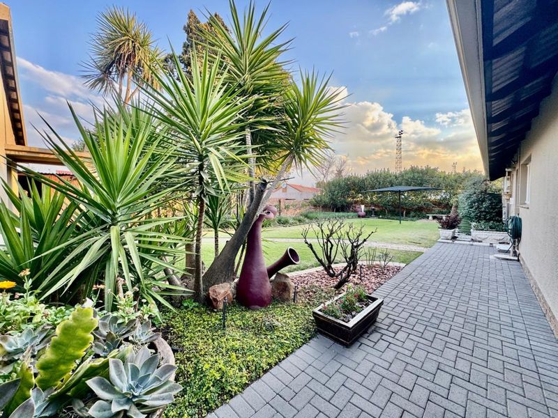 House For Sale in Secunda Central - Photo 8