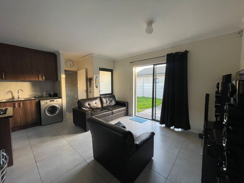 House For Sale in Parklands - Photo 5