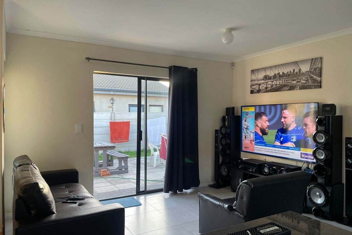 House For Sale in Parklands - Photo 4