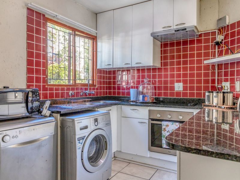 Townhouse For Sale in Bromhof - Photo 8