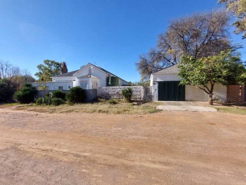 House For Sale in Murraysburg Central - Photo 4