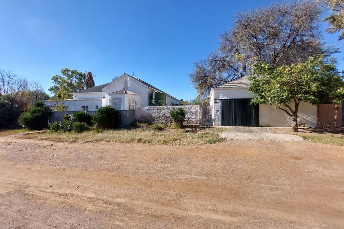 House For Sale in Murraysburg Central - Photo 4