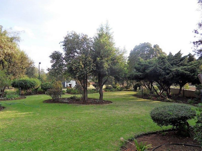 House For Sale in Rispark - Photo 2