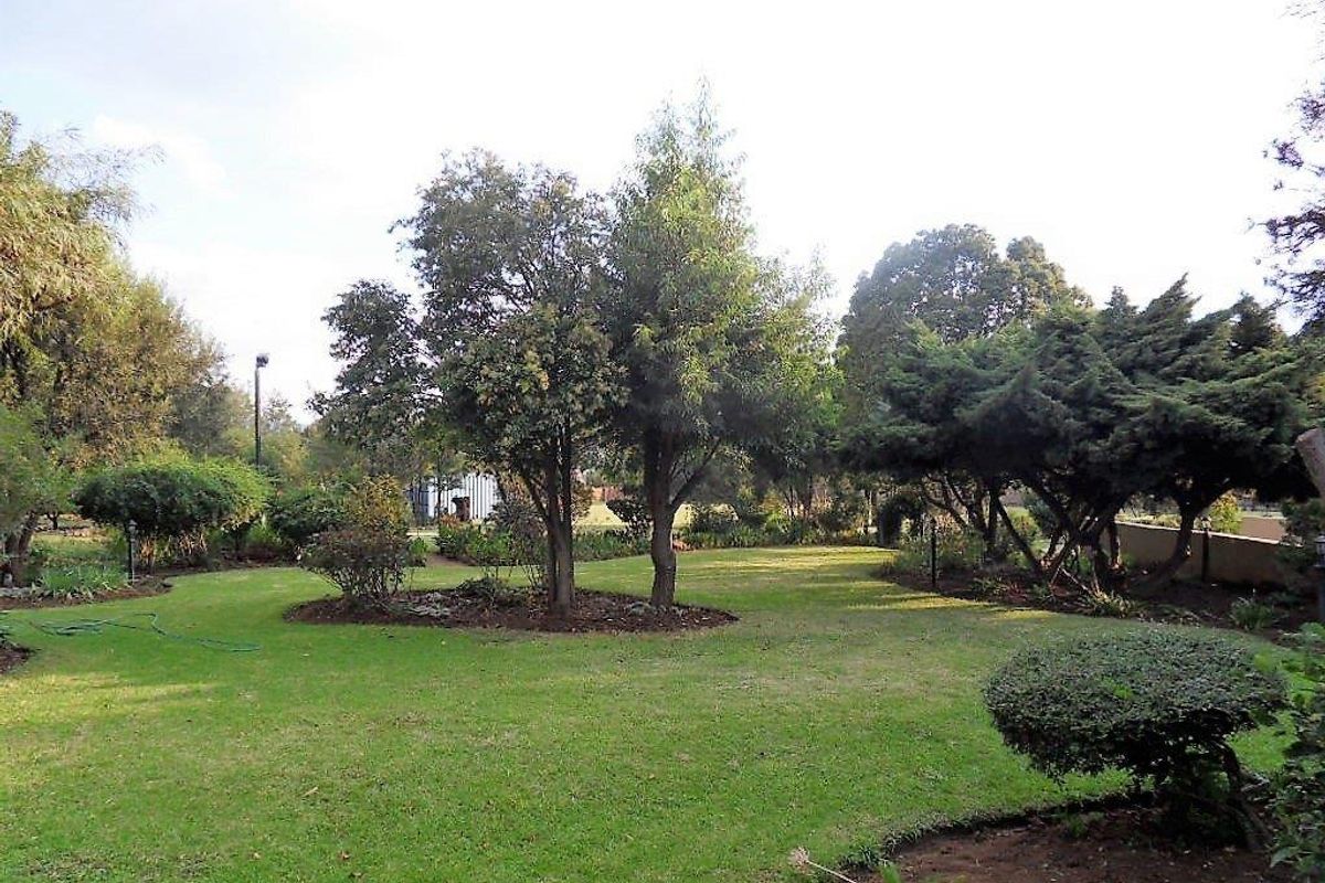 House For Sale in Rispark - Photo 2