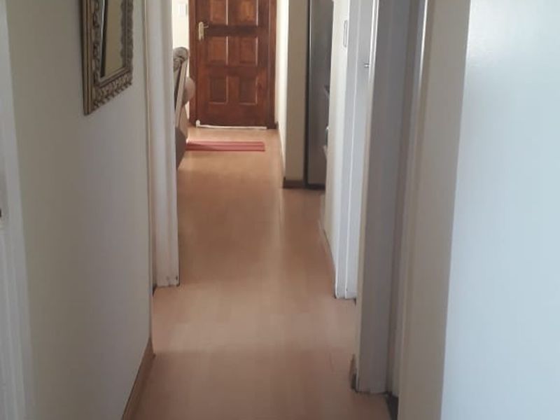 House For Sale in Ladybrand Central - Photo 9