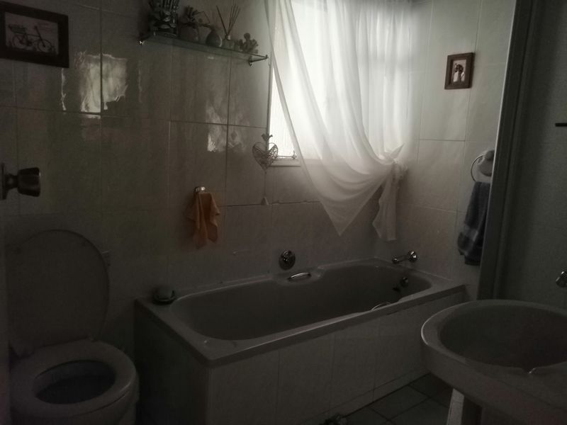 House For Sale in Lourenspark - Photo 8