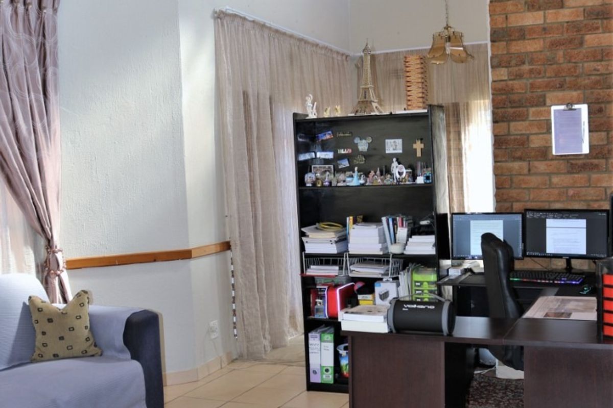 House For Sale in Tedderfield AH - Photo 5