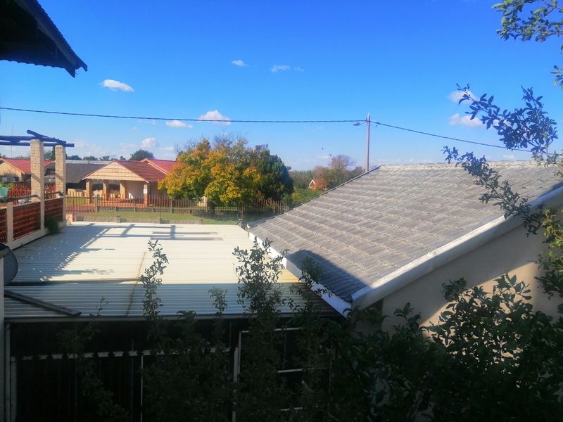 House For Sale in Orkney Central - Photo 3