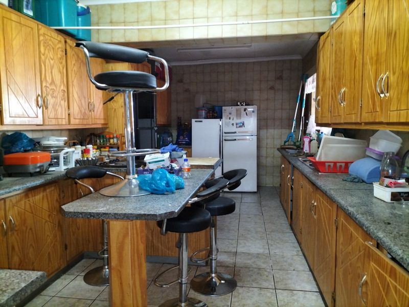 House For Sale in Lourenspark - Photo 5