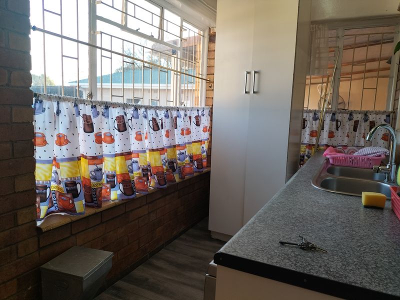 House For Sale in Vaal Park - Photo 6