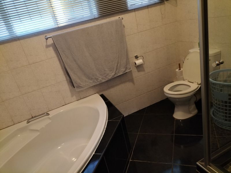 House For Sale in Vaal Park - Photo 9