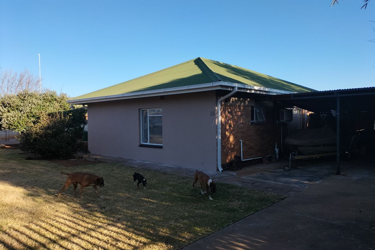 House For Sale in Vaal Park - Photo 2