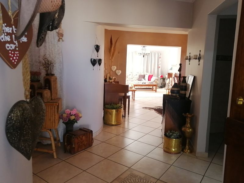 House For Sale in Kuruman Central - Photo 2